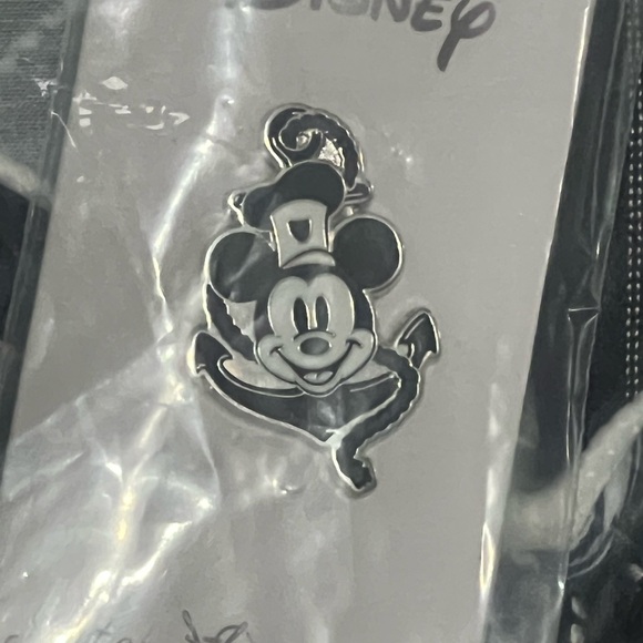 NWT Loungefly/The Stitch shoppe Disney’s Steamboat Mickey and Willie size 2X - Picture 11 of 12